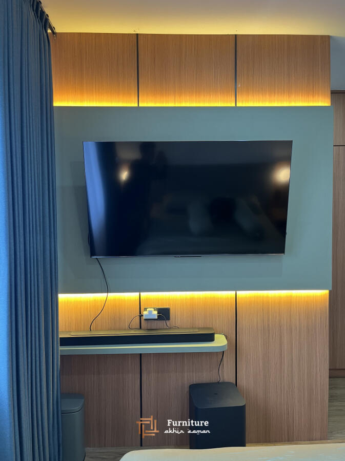 Semi Modern